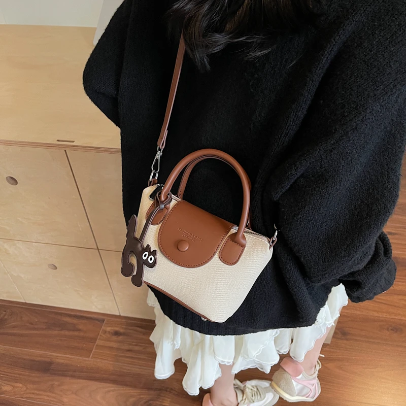 

Popular Leather Messenger Bag For Ladies Luxury Brand Crafted Elegant And Functional With Adjustable Features