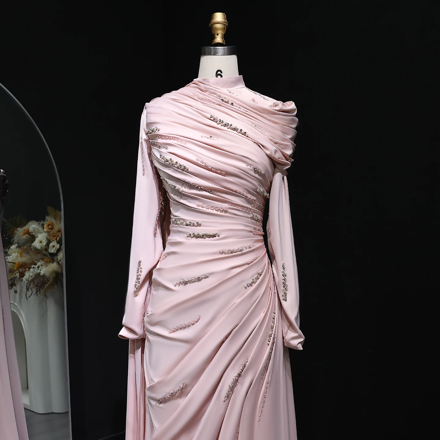Sharon Said elegante roze kristallen avondjurk met cape en hoge hals voor moslim bruiloft galajurken 2025, SS412 op maat