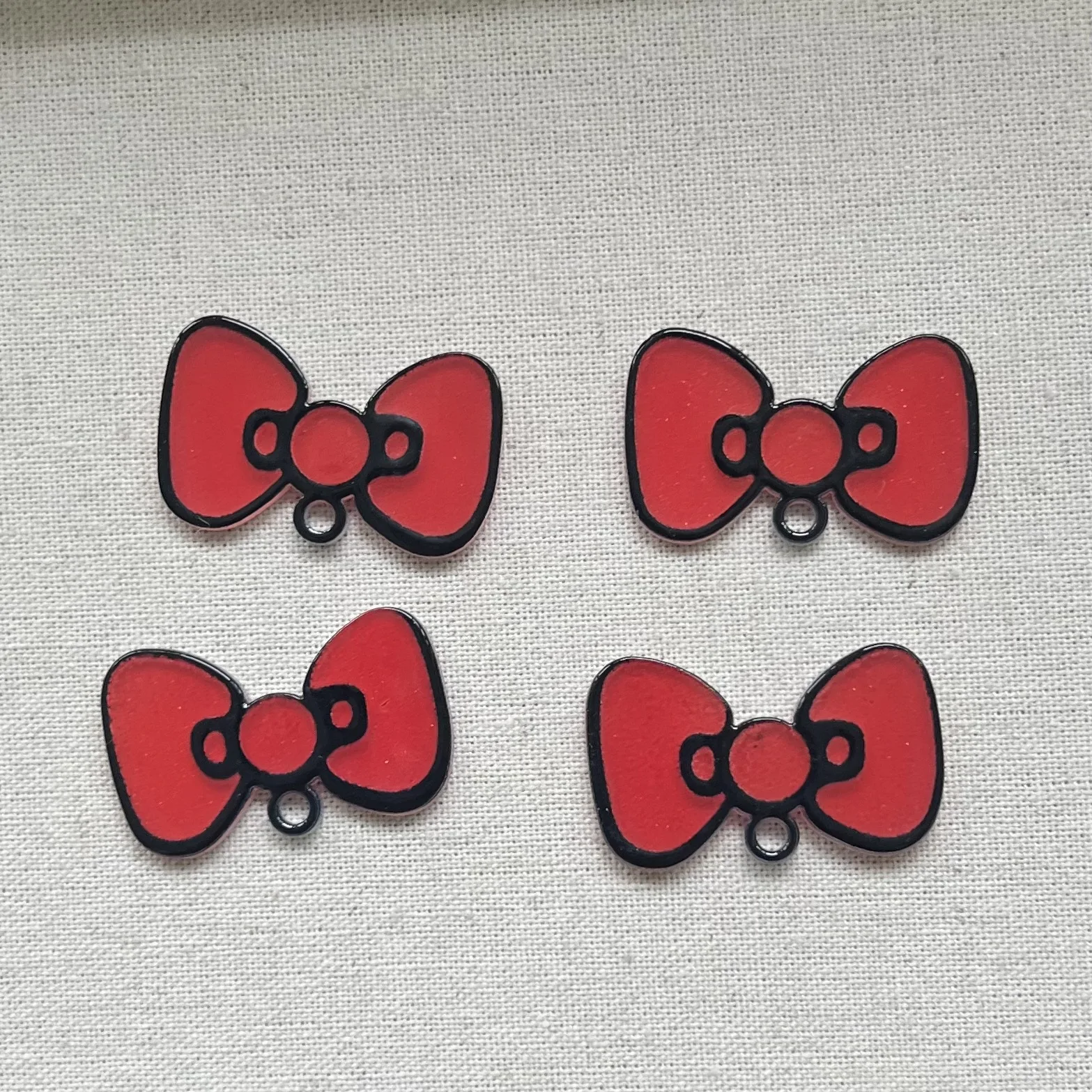 

2 шт. miniso series red bow cartoon резиновые кабошоны из смолы материалы для поделок diy