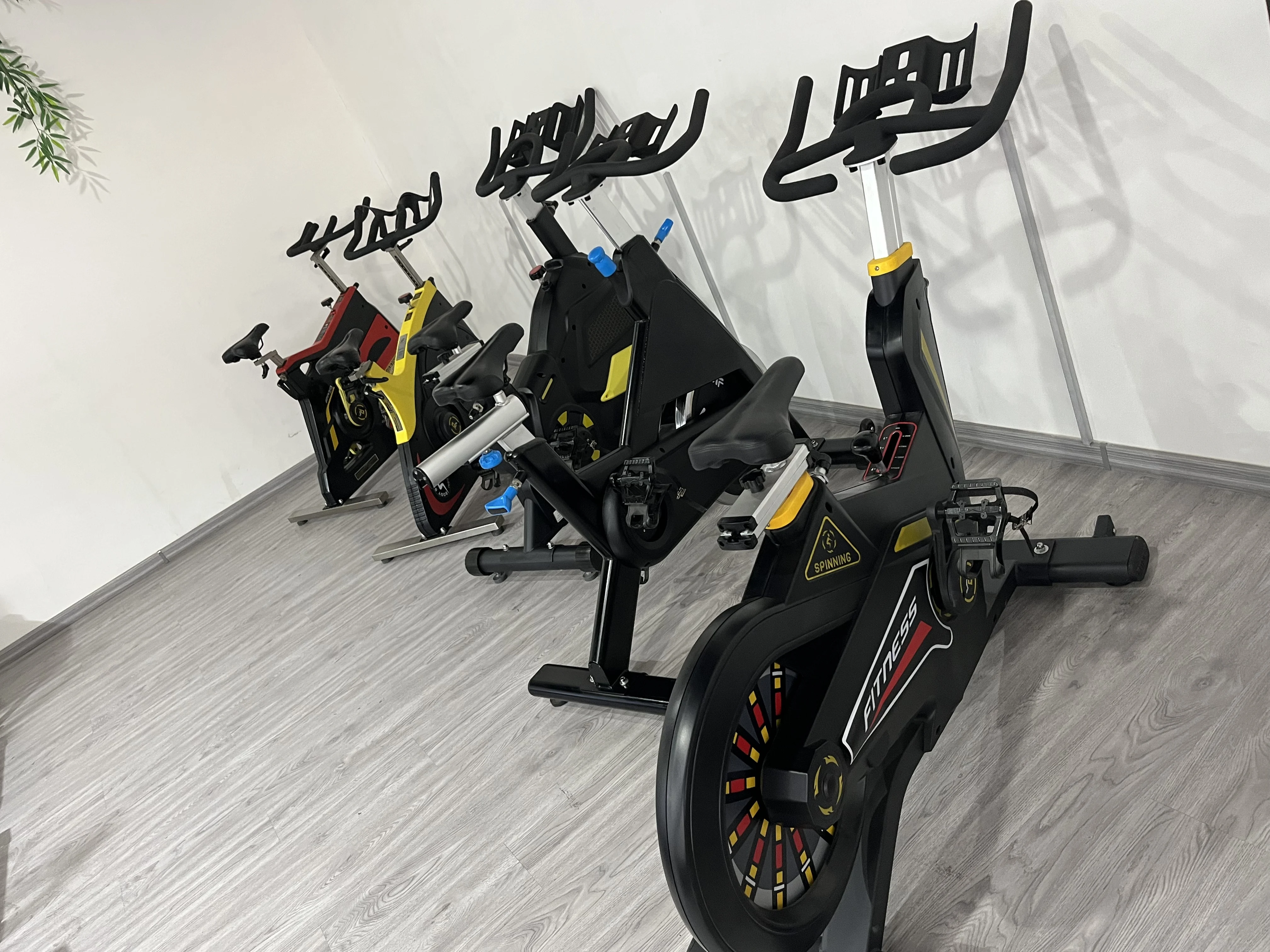 معدات القوة الرياضية التجارية لمدرب العضلة ذات الرأسين #2