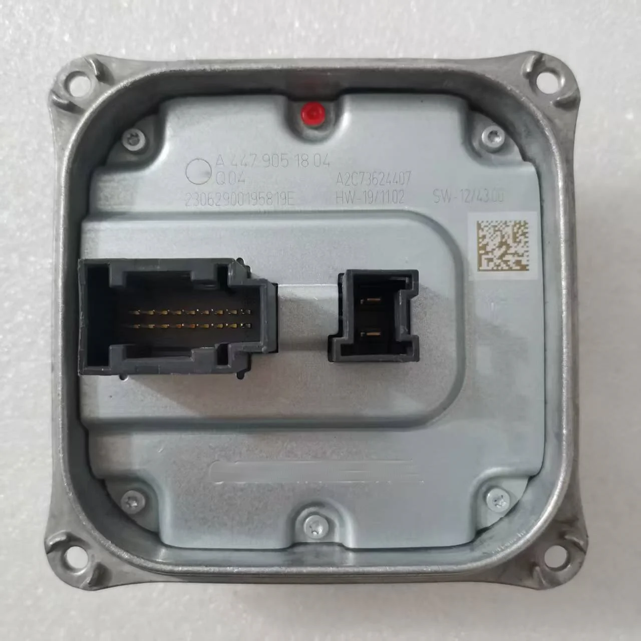 

Módulo de unidade de controle de farol LED original adequado para Mercedes Benz Classe C 180 200 220 farol A 4479051804