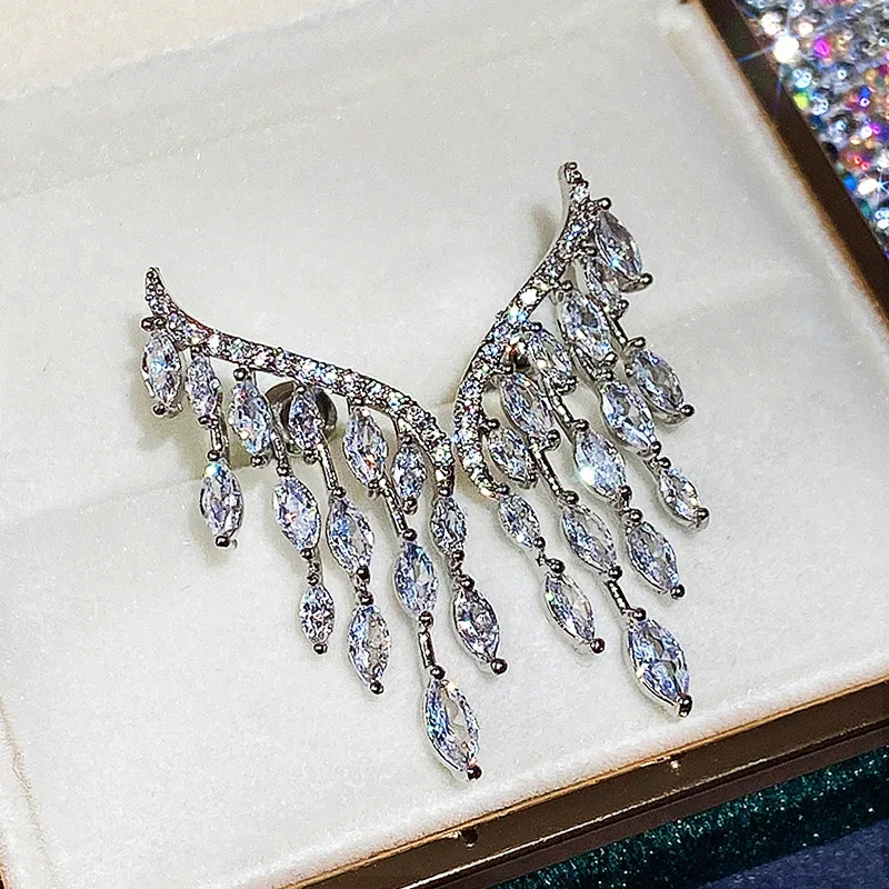 New Gorgeous Angel Wing Shaped Stud Earrings for Women Full Bling  White CZ Stone Wedding Party Fashion Accessories 2021