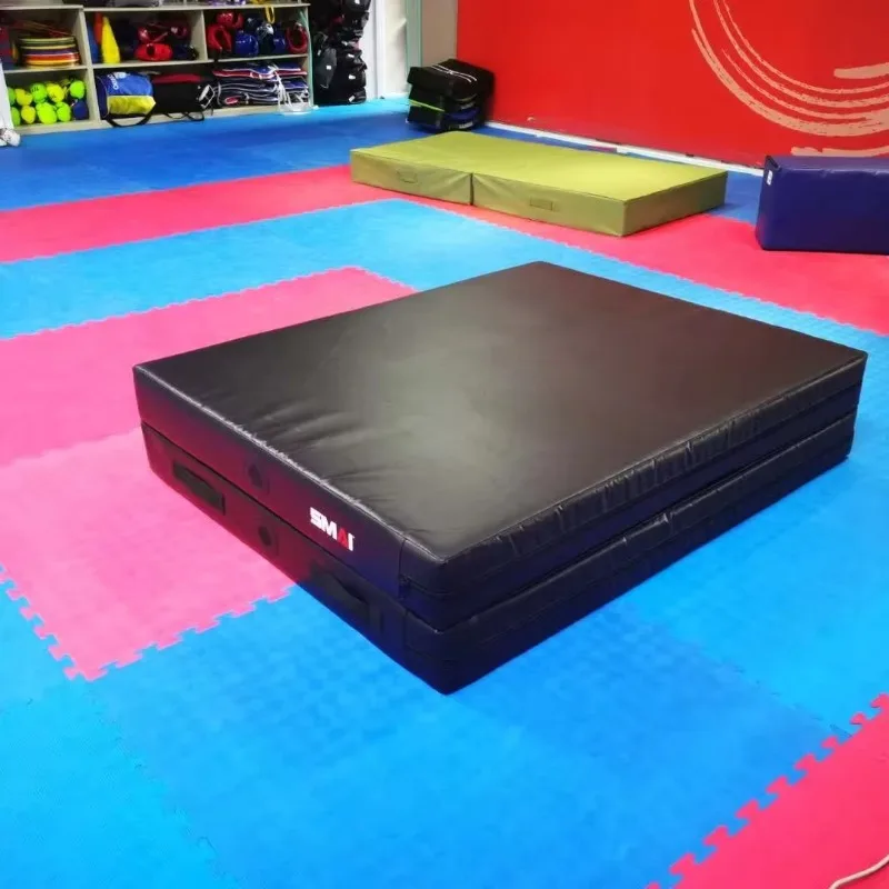 

Factory Customized High Quality Density Sponge Landing Crash Mat Gymnastics Tumbling Folding Grounding Landing Mat