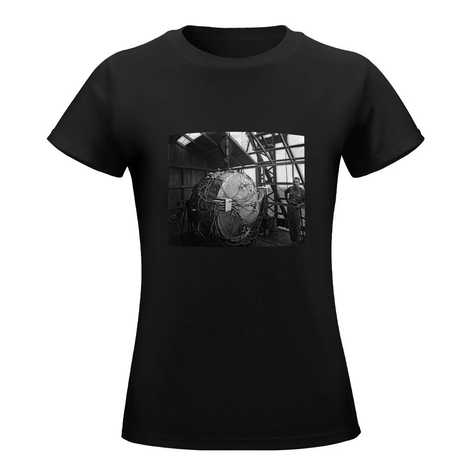 Trinity Test Bomb - Manhattan Project - 1945 T-Shirt vintage clothes oversized clothes for woman