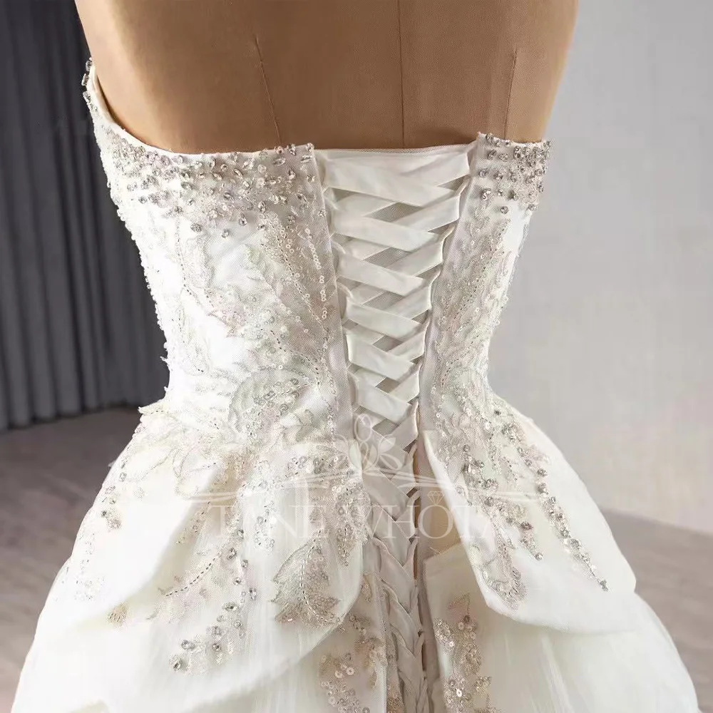 Abito da sposa di lusso con paillettes sul retro con lacci in cristallo senza maniche con scollo a cuore Abiti Da Sposa personalizzabile