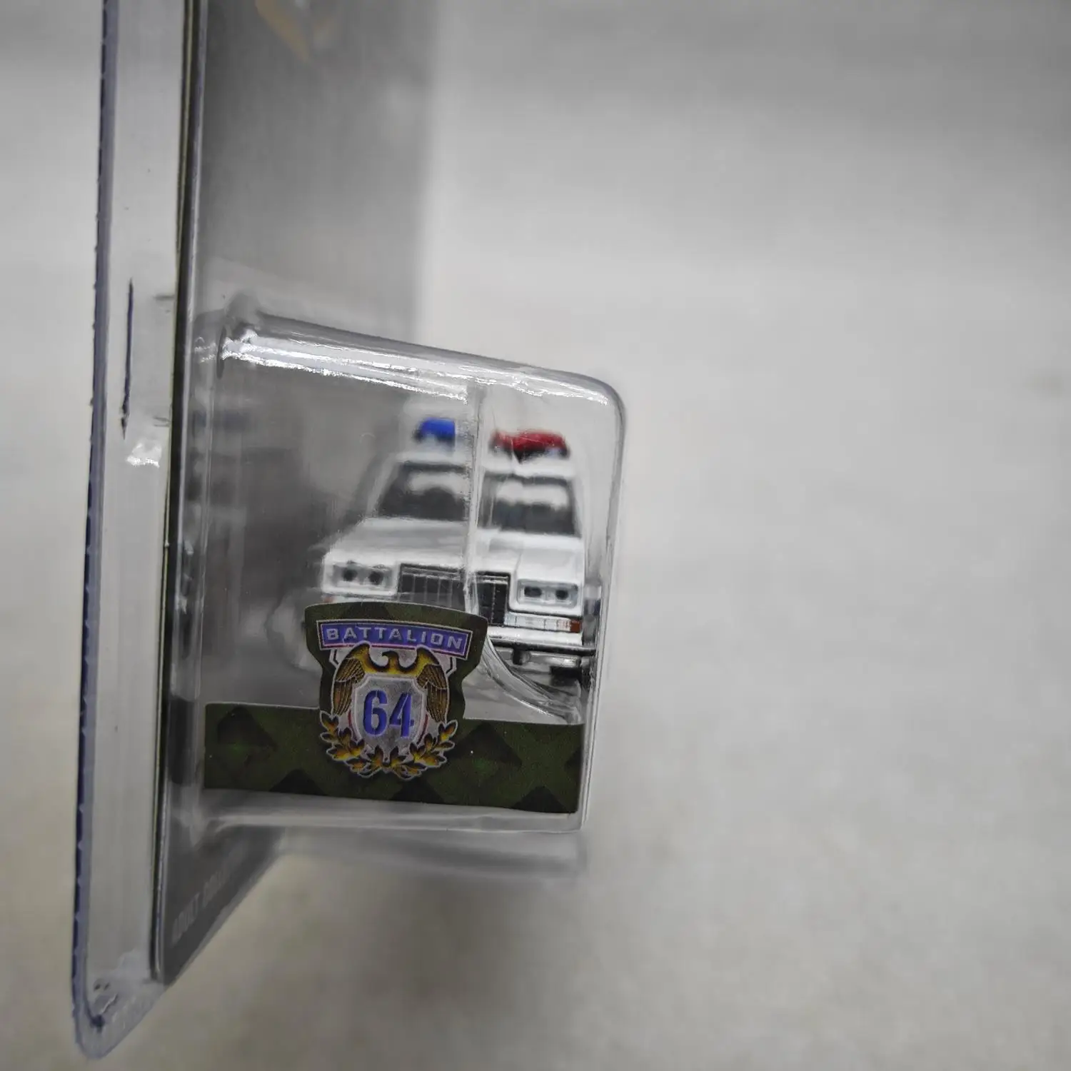 Luz Verde 1:64 Batallón 64 Serie 5 - 1985 Dodge Diplomat