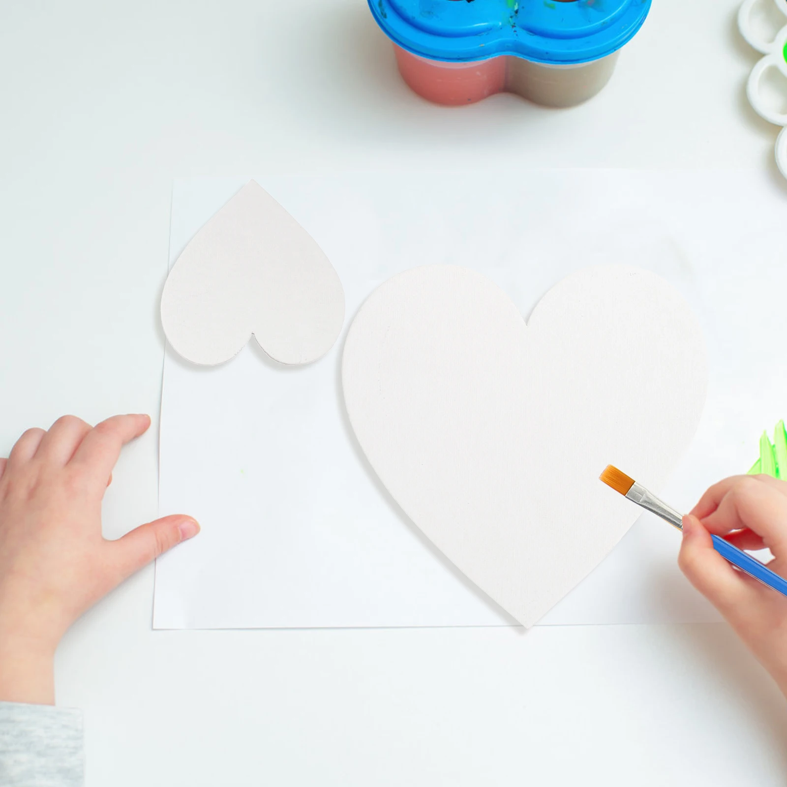 

6Pcs Heart Shaped Canvas Panels Art Canvases for Painting Smooth Surface Round Edges Safe to Touch Art Canvases for Painting