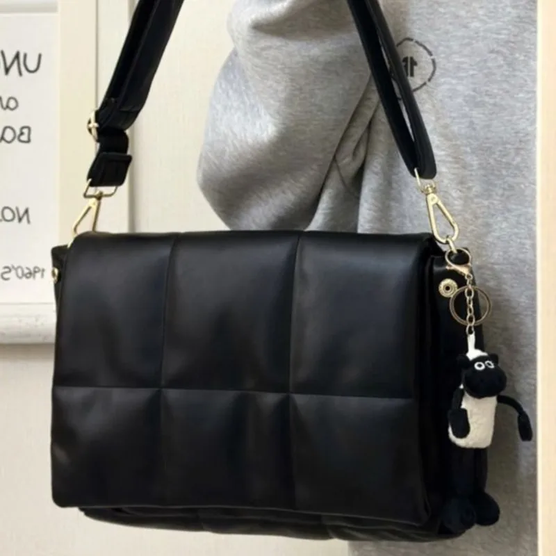 

Модная пуховая сумка-тоут, женская однотонная кожаная сумка на плечо большой вместимости, женская повседневная роскошная сумка через плечо, новинка