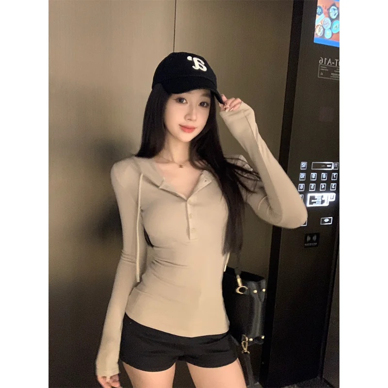 

Облегающая футболка с капюшоном Long Sve, женская футболка в стиле ретро, американская горячая девушка, весна 2024, Новое поступление, универсальная повседневная одежда, полиэтилен...