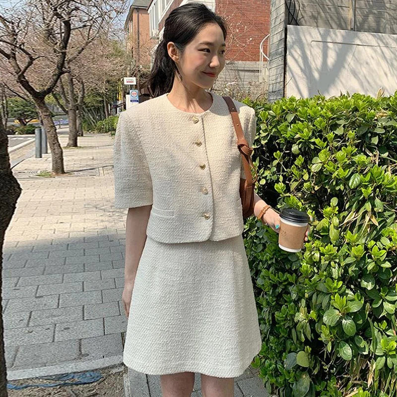 

Chic Spring round Neck Heart Button Jacket High Waist Slimming Half Skirt Short Skirt Set French Style Cotton Blend Fashionable