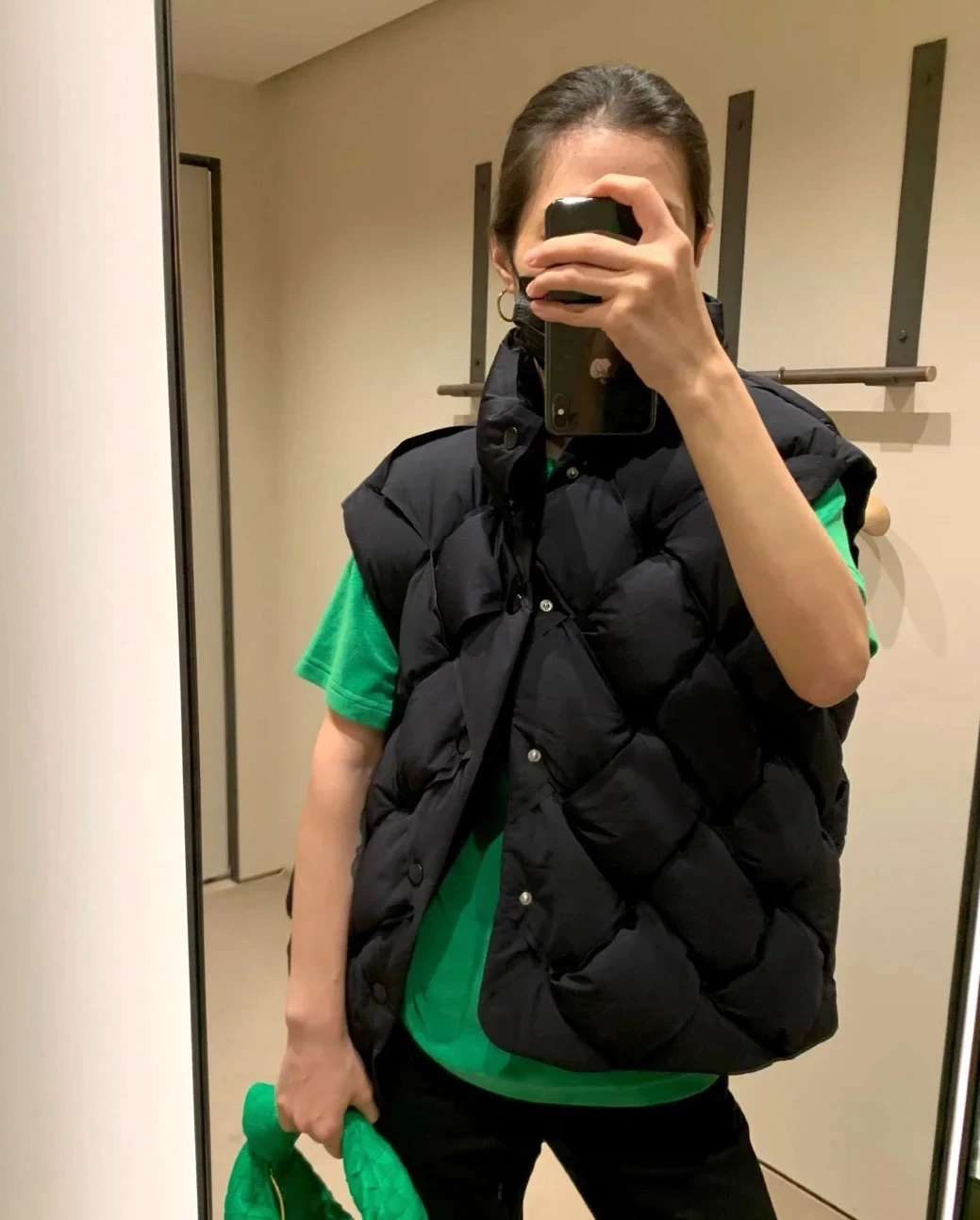 2024 Winter Waistcoat New Fashion Woven Pattern Warm 100% White Down Vest Jacket Female Green Loose Sleeveless Vests Ladies Coat