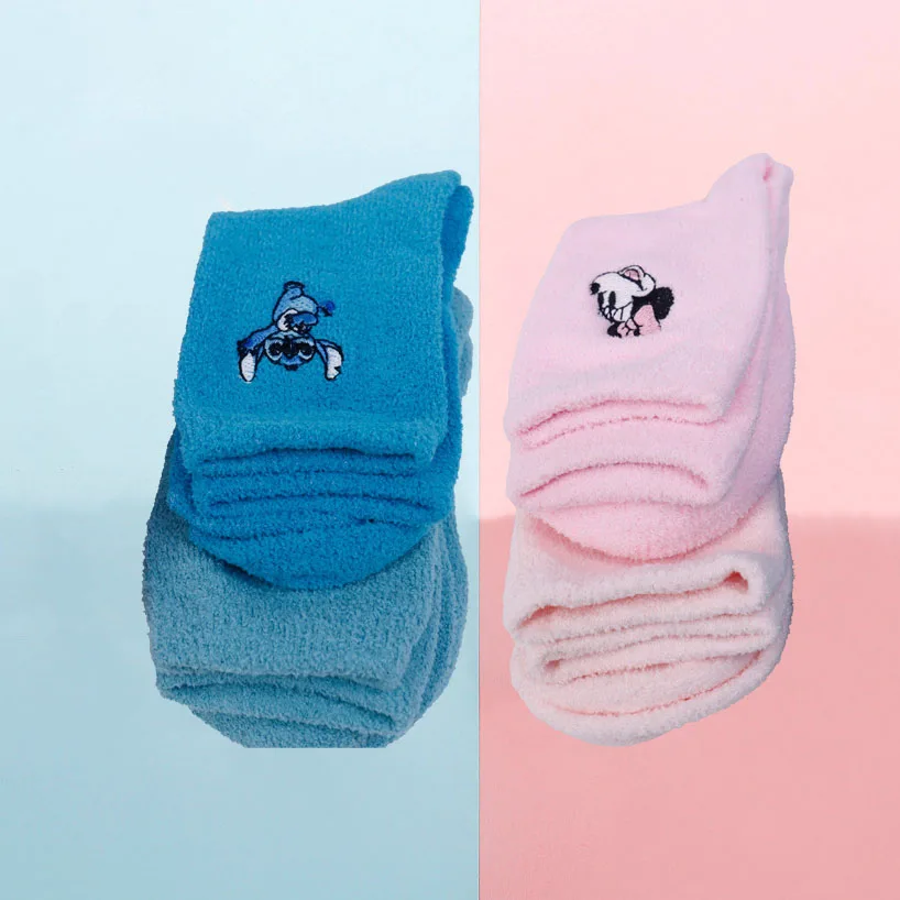 4 paia ricamo Stitch Mickey Coral Velvet Sleep Socks autunno e inverno Warm calzini da casa da donna