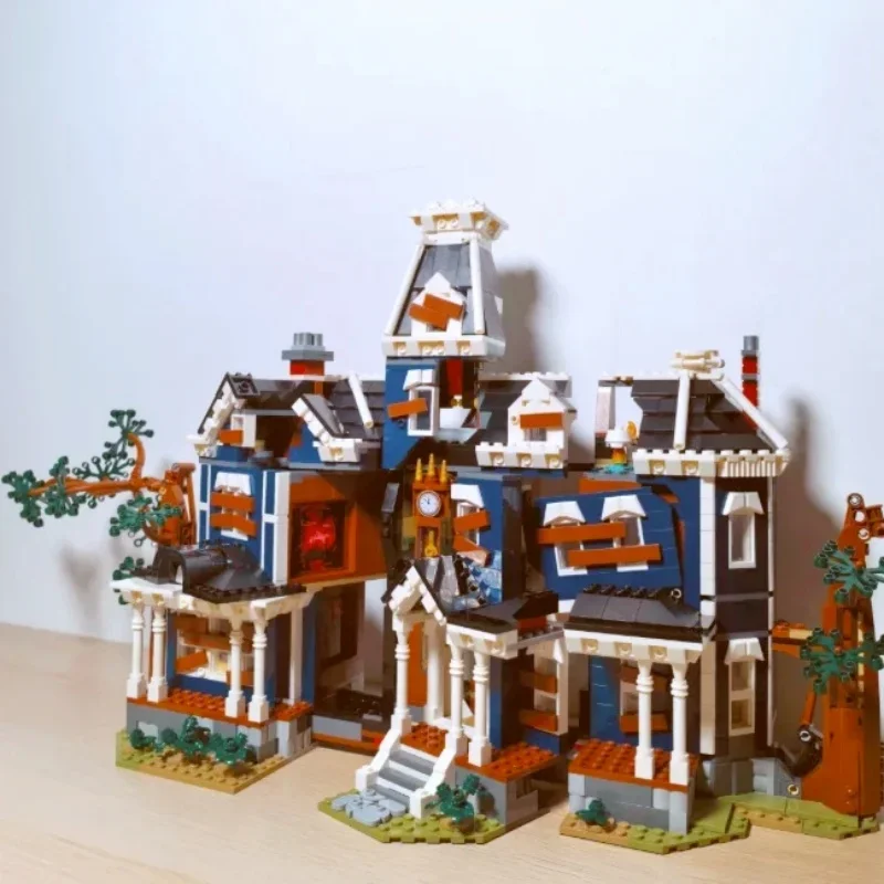 

2026 New The Creel House Blocks Brick Kit Compatible for Kids Birthday Toys Gifts 11370 In Stock 2000+PCS Stranger