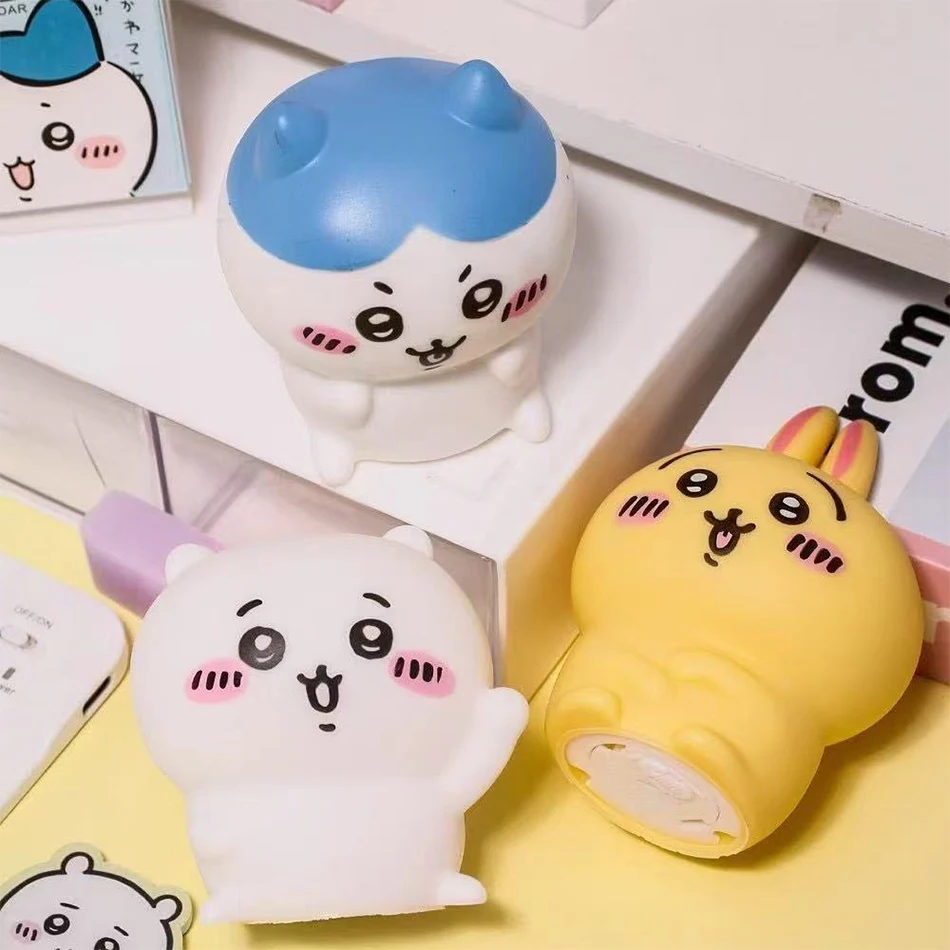 Chiikawa Anime LED Luce notturna Hachiware Usagi Lampada da coniglio Camera da letto Decorazioni per il desktop Regalo di compleanno per bambini Miglior regalo giocattolo