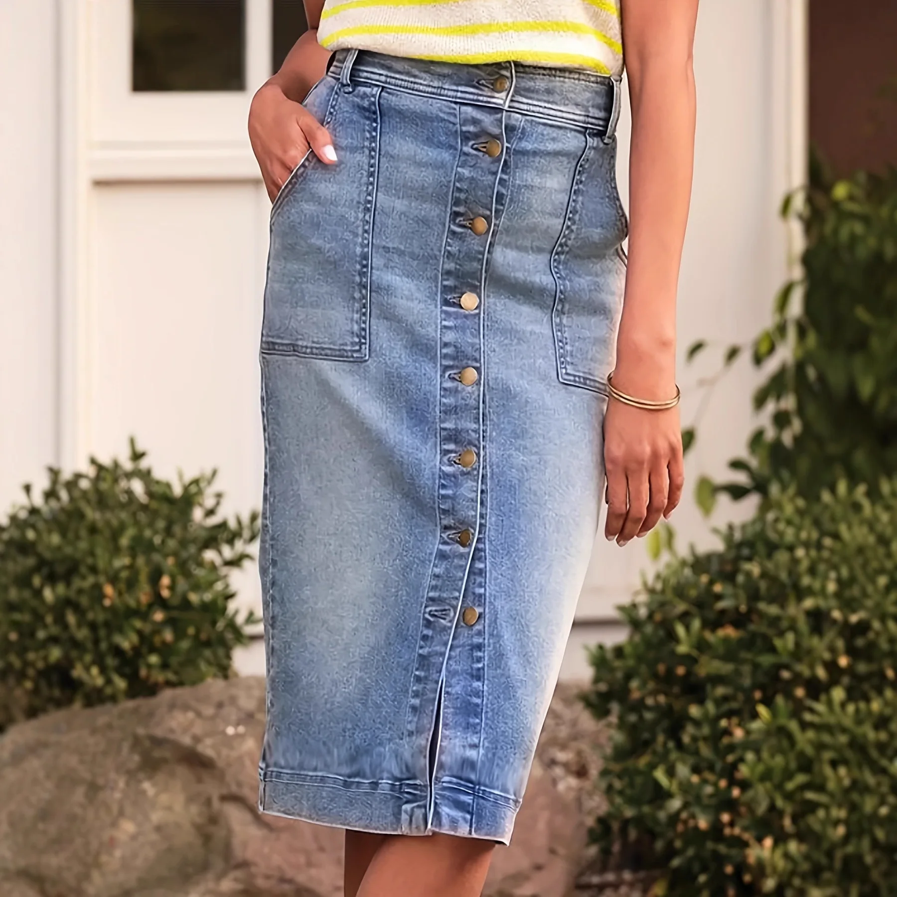 

Women Single-breasted Snowflake Denim Large Pocket Design Elastic High Waist Straight Skirt