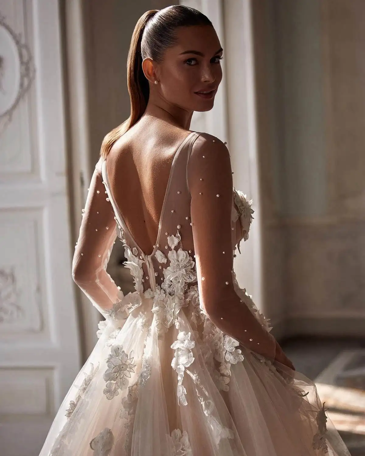 Robe de Mariée Élégante à Manches sulfet Col en V pour Patients, Tenue de Bal Personnalisée avec des Fleurs Appliquées en 3D