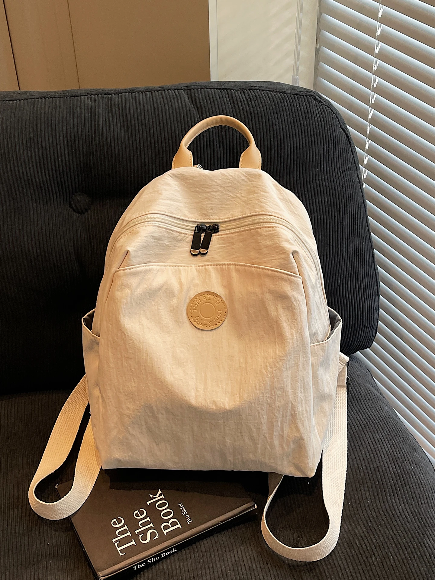 

Travel Women's Backpack 2026 New Fashion Versatile Bookbag Lightweight Cloth Bag Commute Handheld Bag Soft Neutral Style