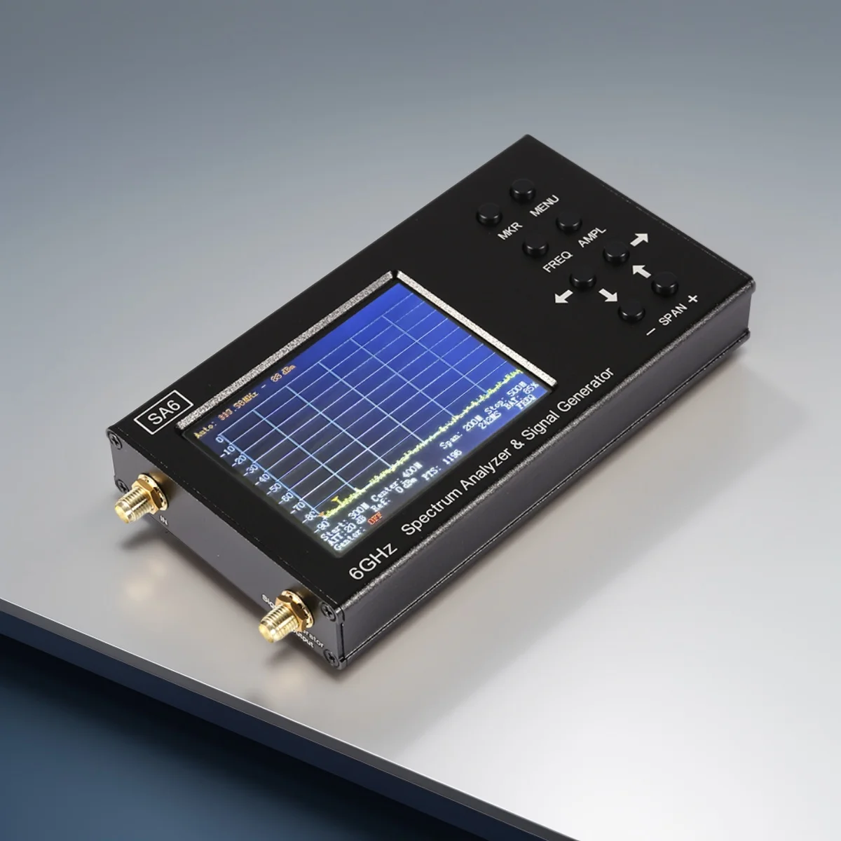 محلل الطيف المحمول SA6 قابل لإعادة الاستخدام 35-6200 ميجا هرتز مولد إشارة 3.2 بوصة اختبار شاشة اللمس للقياس الدقيق