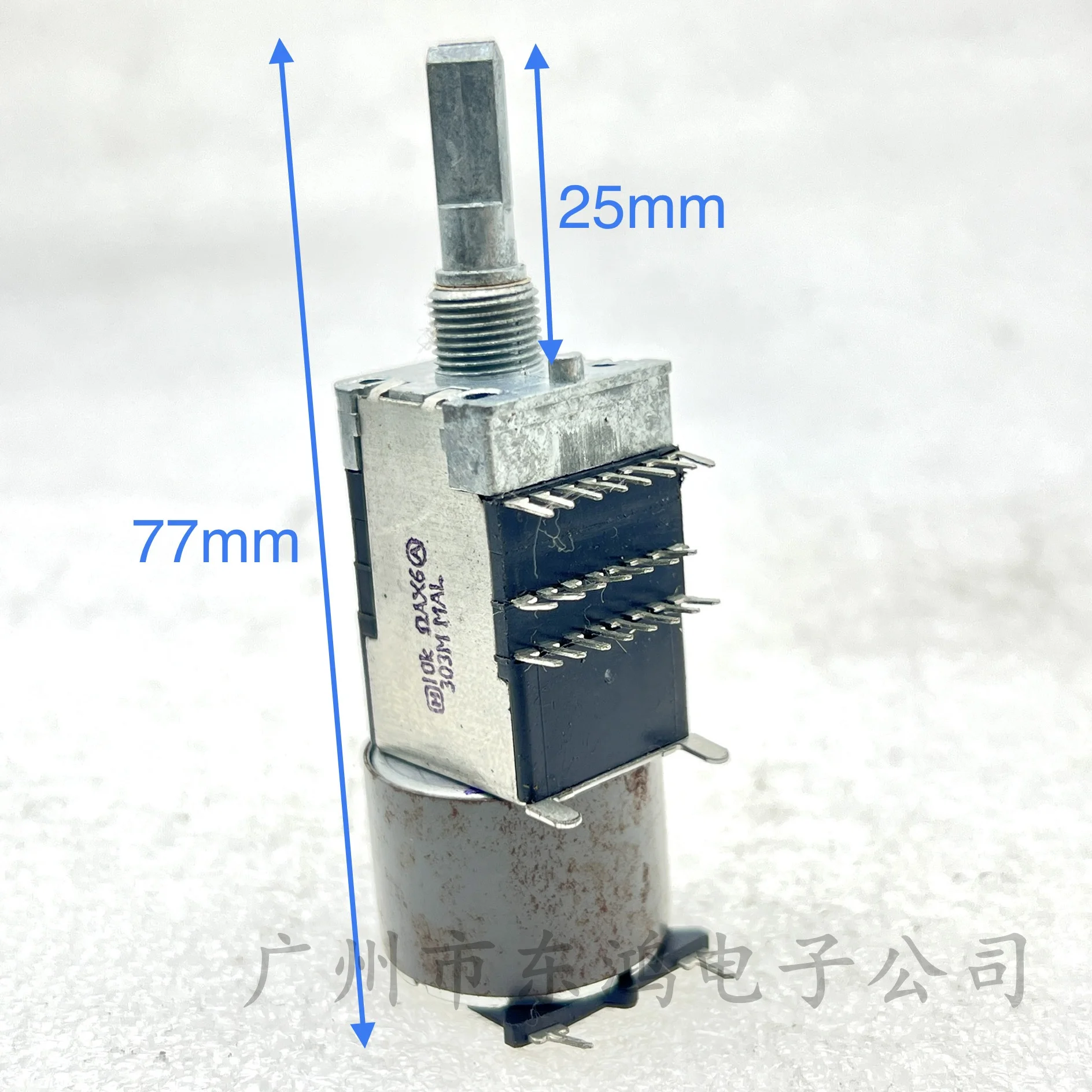 1 SZTUK RK168 wzmacniacz mocy 3 rzędy 24 stopy A10K × 6 A20K × 6 z potencjometrem silnika długość wału 25 mm — zdjęcie produktu 2