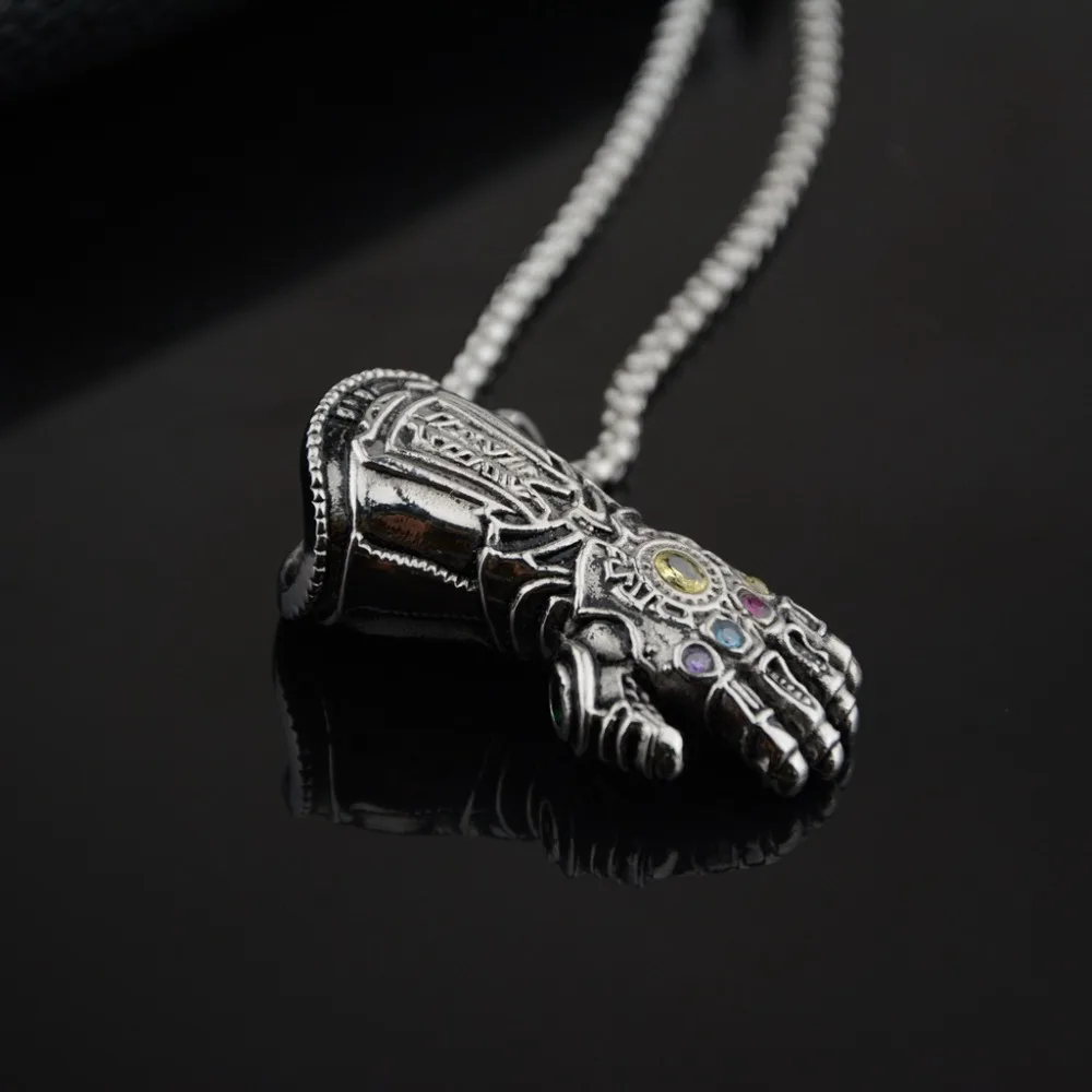 

Thanos Gloves Men Necklaces With Pendant Stainless Steel Gemstone Jewelry For Male Women Punk HipHop Accessories Gifts Wholesale
