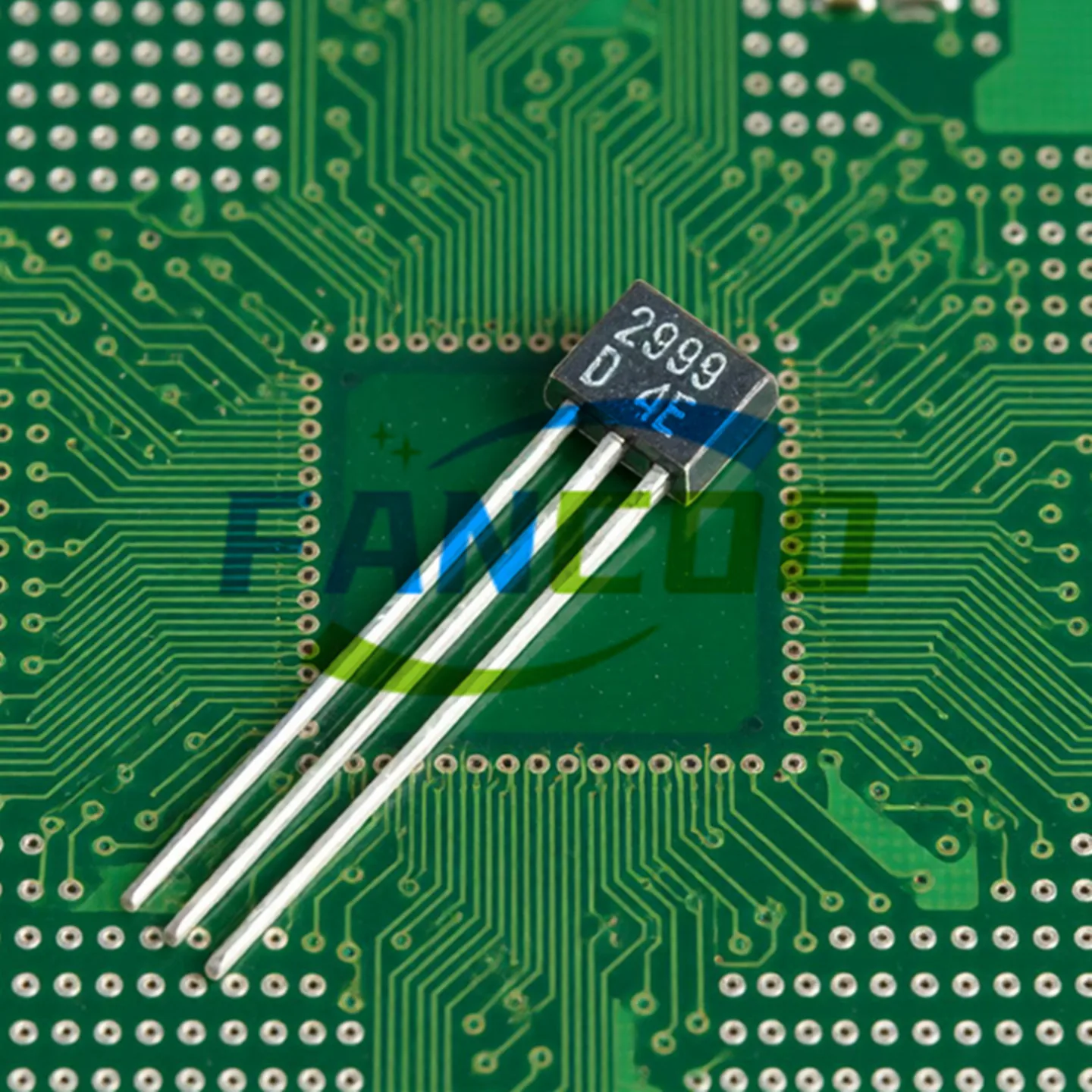 2SC2999 C2999 TO-92S C2999-D HF-Verstärkeranwendungen Neuer NPN-Transistor 25V 30mA
