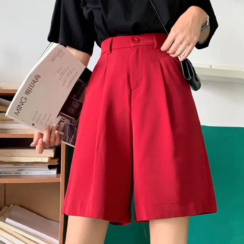 Suit Shorts for Women's Summer Outer Wear 2025 New High-waisted Slimming Wide-leg A-line Shorts Loose Purple Mid-pants Trendy