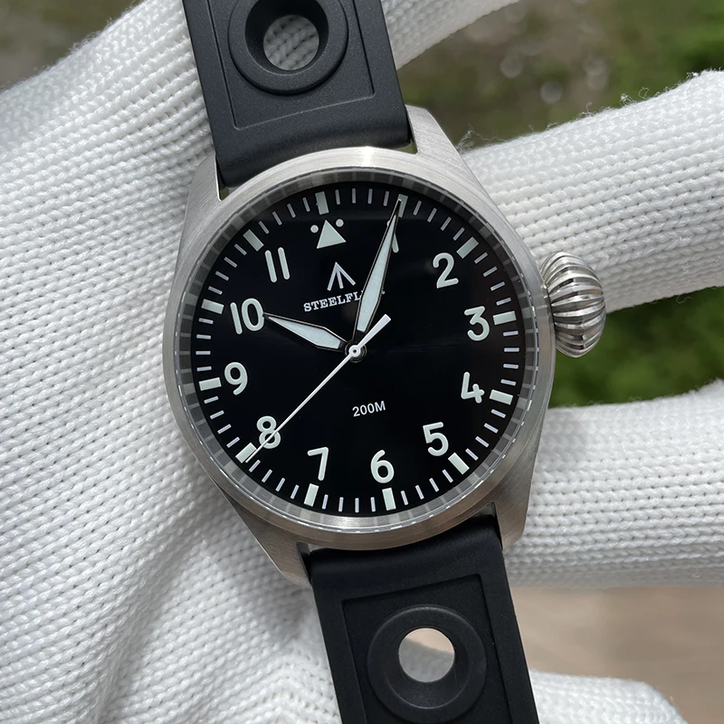 STEELDIVE Men Pilot Watch Sport 43mm Military Quartz Wristwatch 20ATM Waterproof BGW-9 Luminous Sapphire Mirror VH31