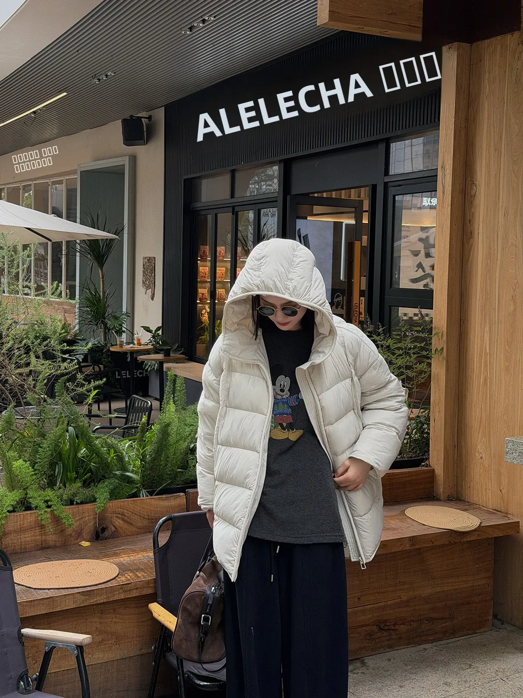 

Autoow Korean Sle Thiened Puffer Jaet Women's Mid-Length Hooded Coat Warm Casual High Waist Long Sve Zipper Closure