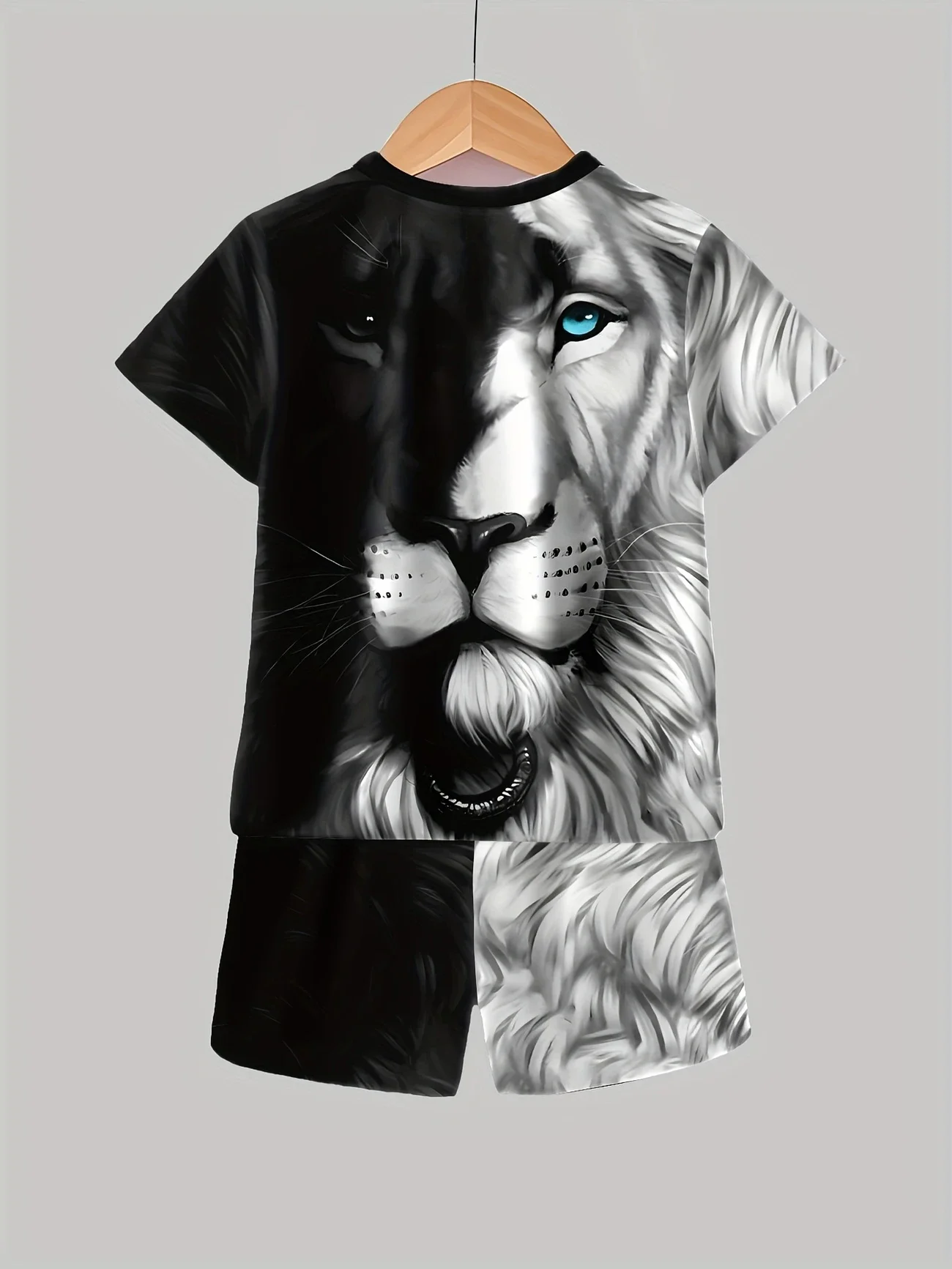 2025 Fashion New Black Cartoon Lion Pattern 3D Printed Top, Short Sleeved Shorts Two-piece Set Suitable for Outdoor Wear