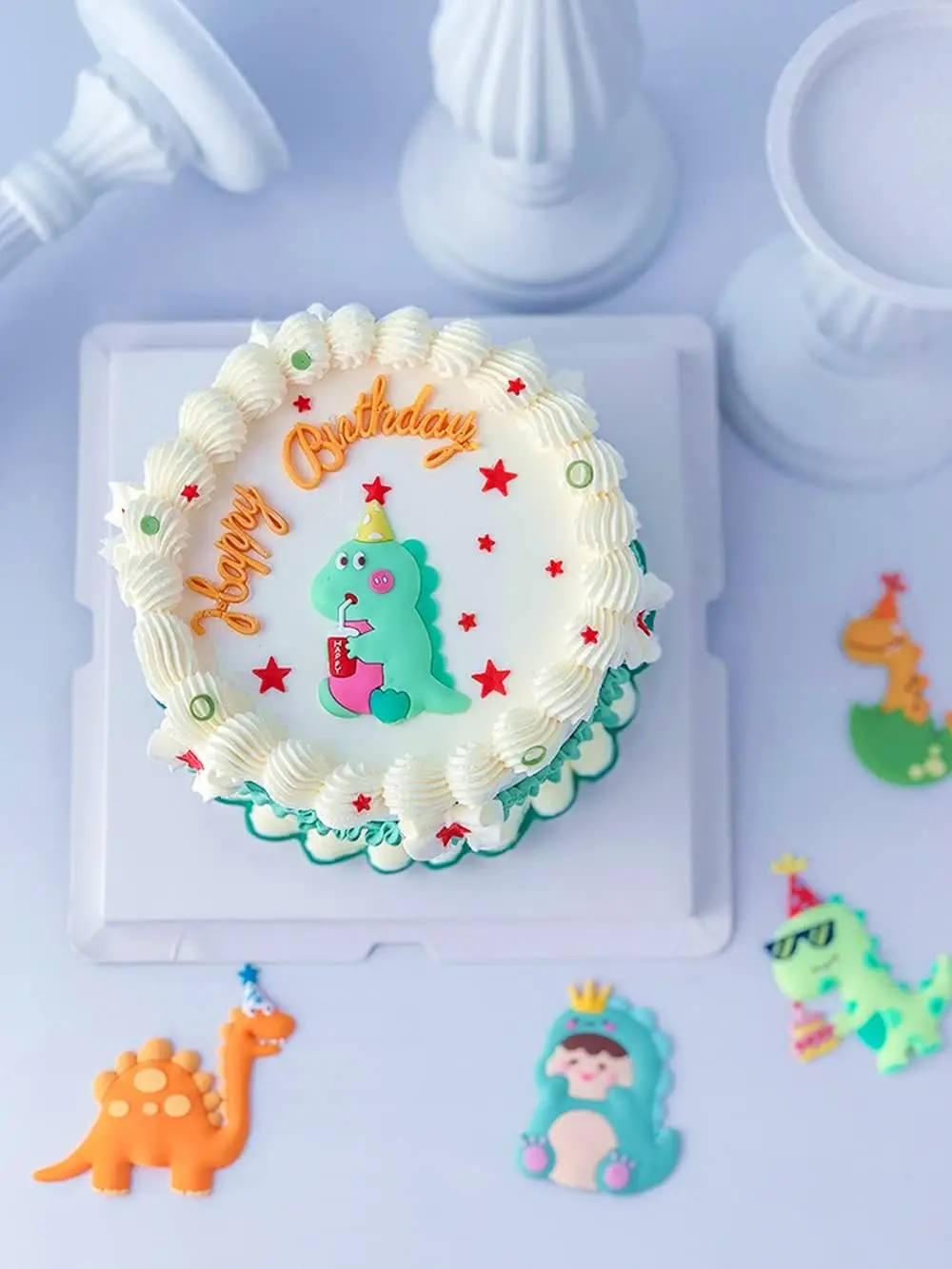 15 Stück Cartoon-Dinosaurier-Kuchenaufsätze, niedliche Dino-Ei-Blätter, Gras, Vulkan-Kuchendekorationen für Kindergeburtstag, Babyparty, Dinosaurier – Detail 9