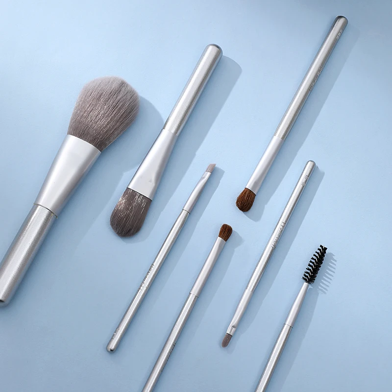 This Makeup Brush Set With A Sleek Light - Gray Pouch Offers Soft, Multi - Functional Brushes,