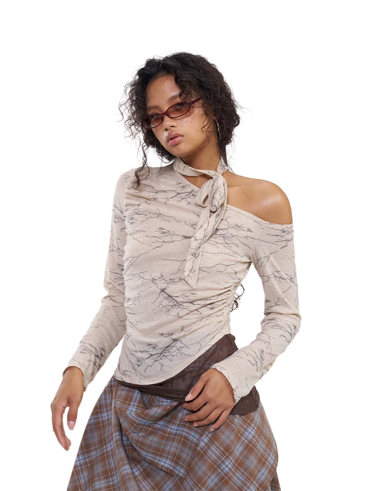 

next Passport New Arrival Lace Trim Bow Tie Neline Long Sve T-irt Cool Sle Regular Length Polyester Regenerated Fiber