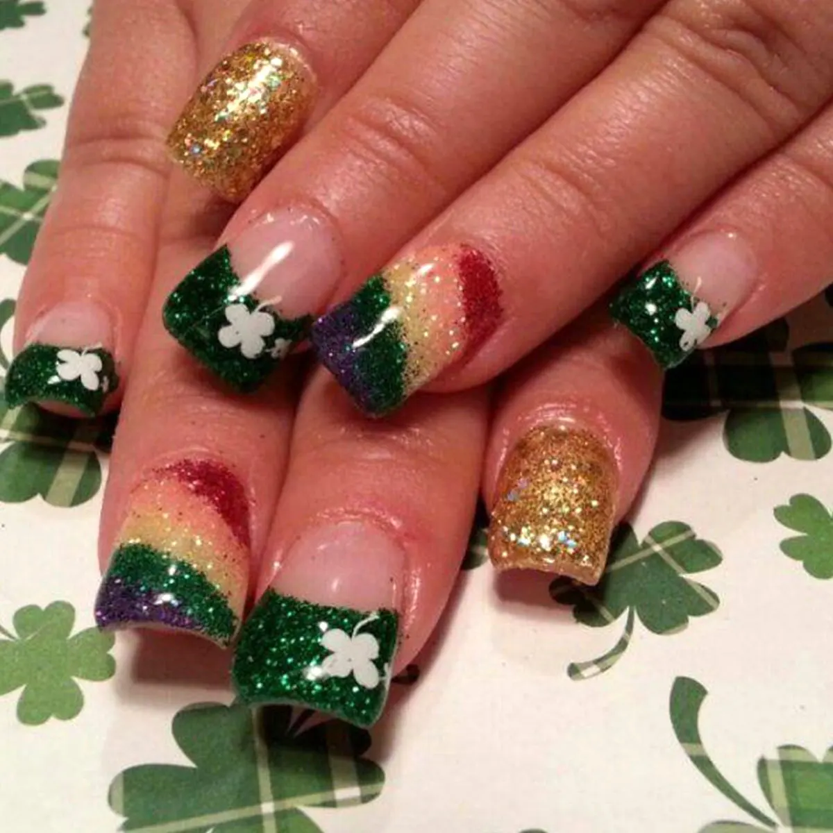 

Leaf press on Nails Gold Foil Press on Nails French Tip Press on Nails Short Coffin False Nails Wearable Fake Nails French Tip
