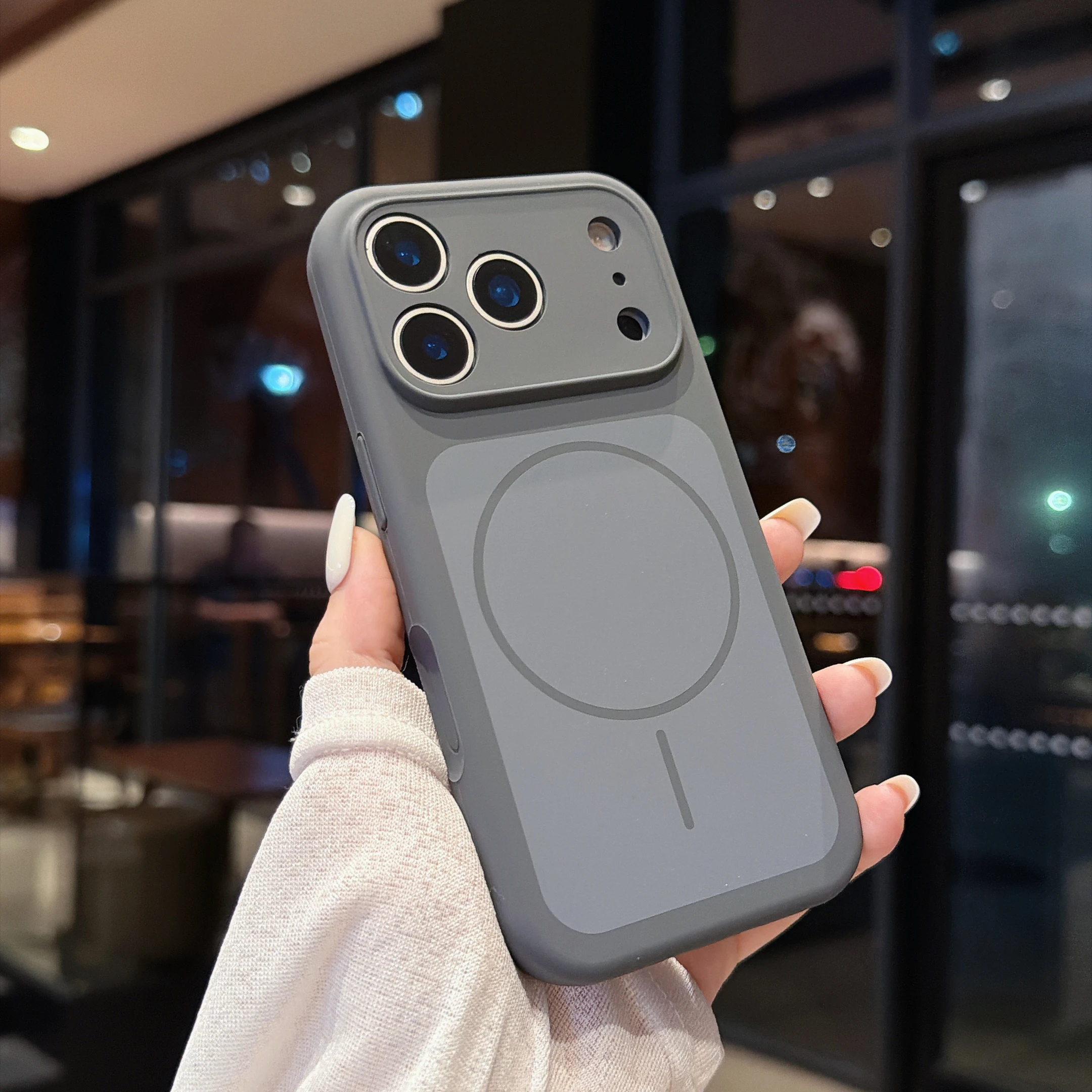 Liquid Silicone Magnetic Phone Case - ファッションマットヒットカラー液体シリコンマグネット式携帯電話ケース iPhone18 17 16 15 14