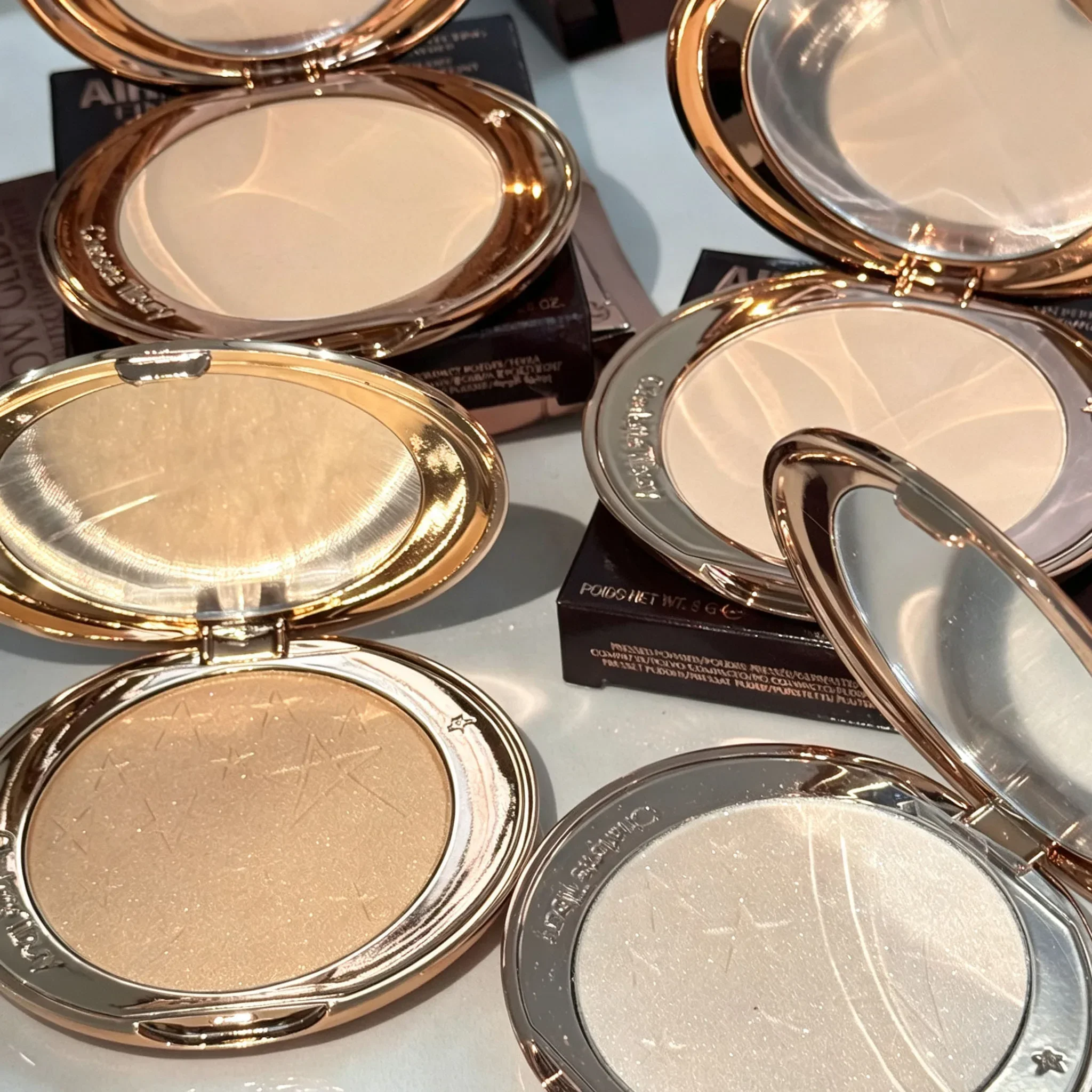 Luxury Charlotte Makeup Facial Setting Powder Delicate Texture Naturally Flawless Makeup Two-color Heart-shaped Blusher Tilbury