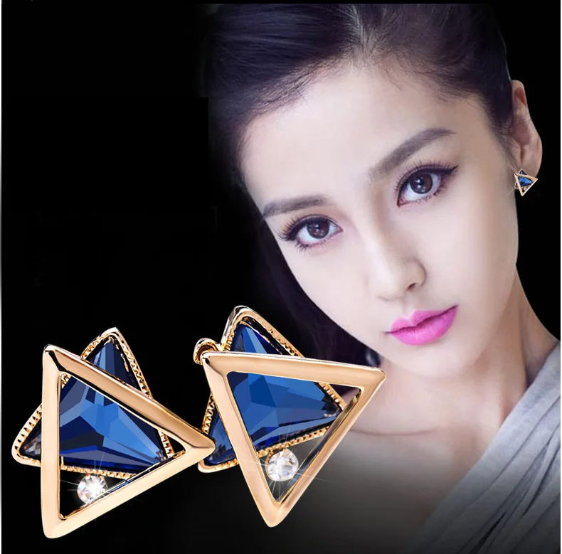 

Women's Geometric Crystal Minimalist Jewellery Ultra-Sparkling Zirconia Stud Earrings Elegant and Sophisticated Earring Set