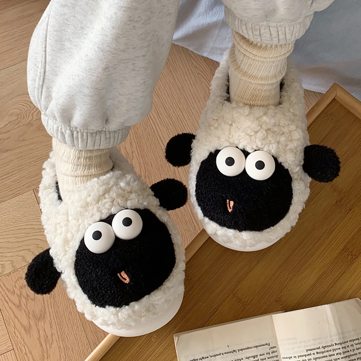 Fun And Cute Little Sheep Cotton Slippers For Home Use Non Slip And Warm Plush Shoes For Women\'s Winter Slippers