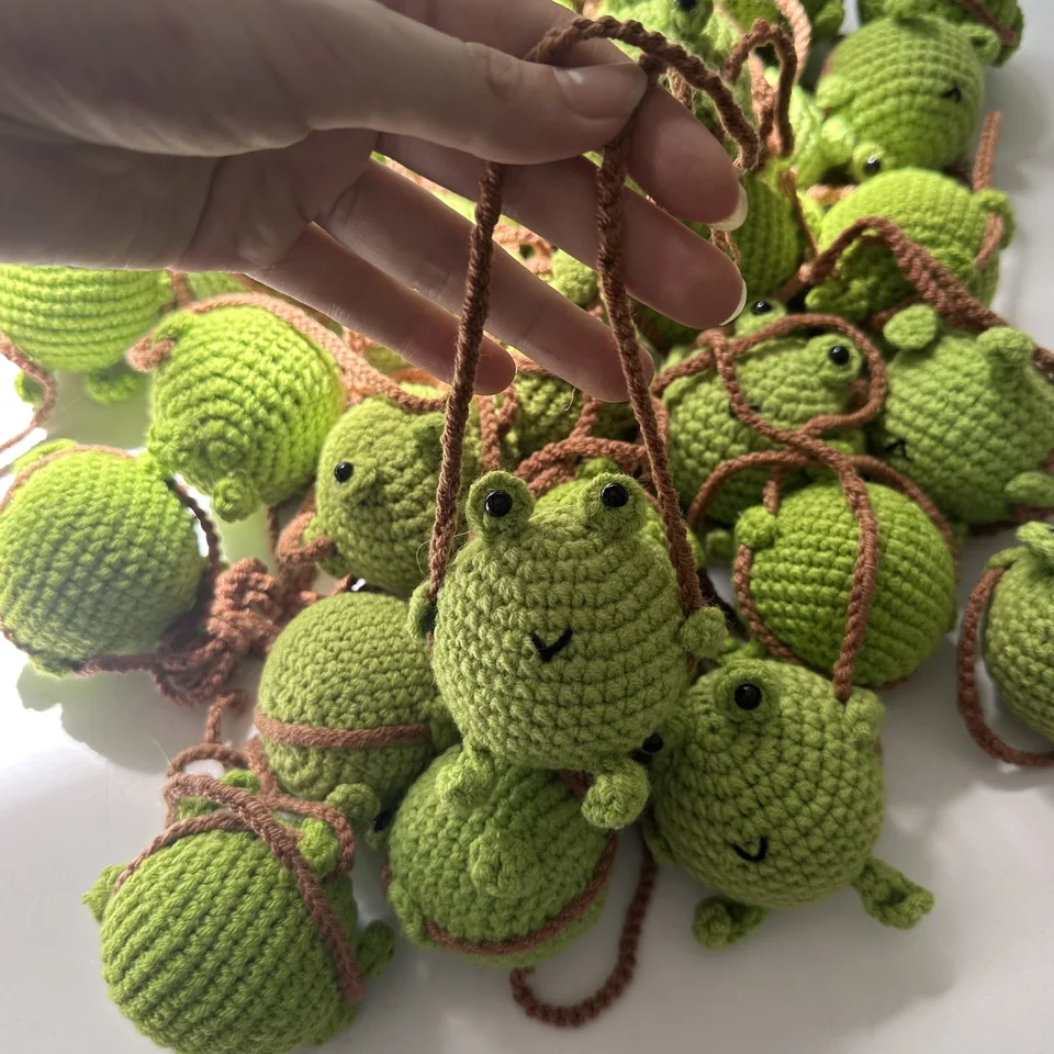 5pcs 7cm Width Knitting Swing Frog Keychain Pendant Home