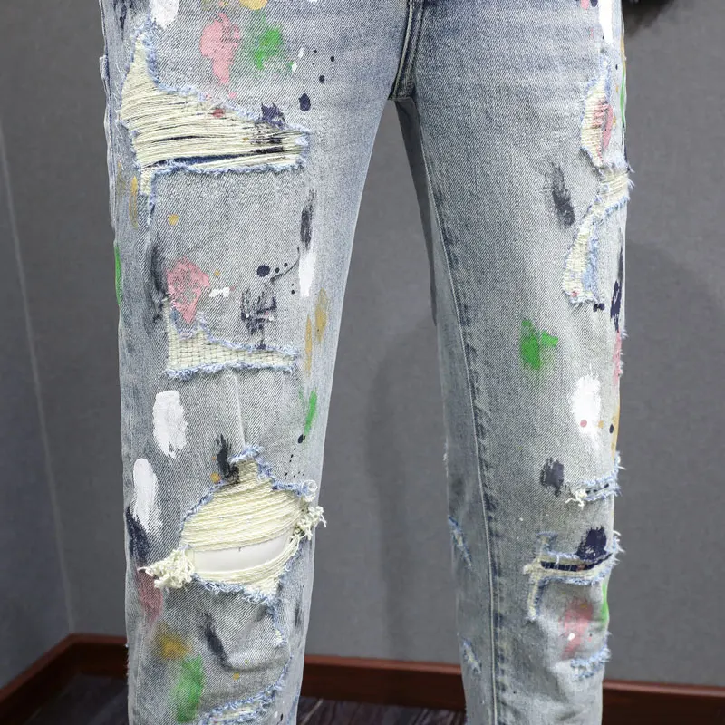 Designer Fashion New Men's Jeans White Patched Wrinkles Scratches Nostalgic Stretch Slimming Painted Washed Blue Jeans Hip Hop P