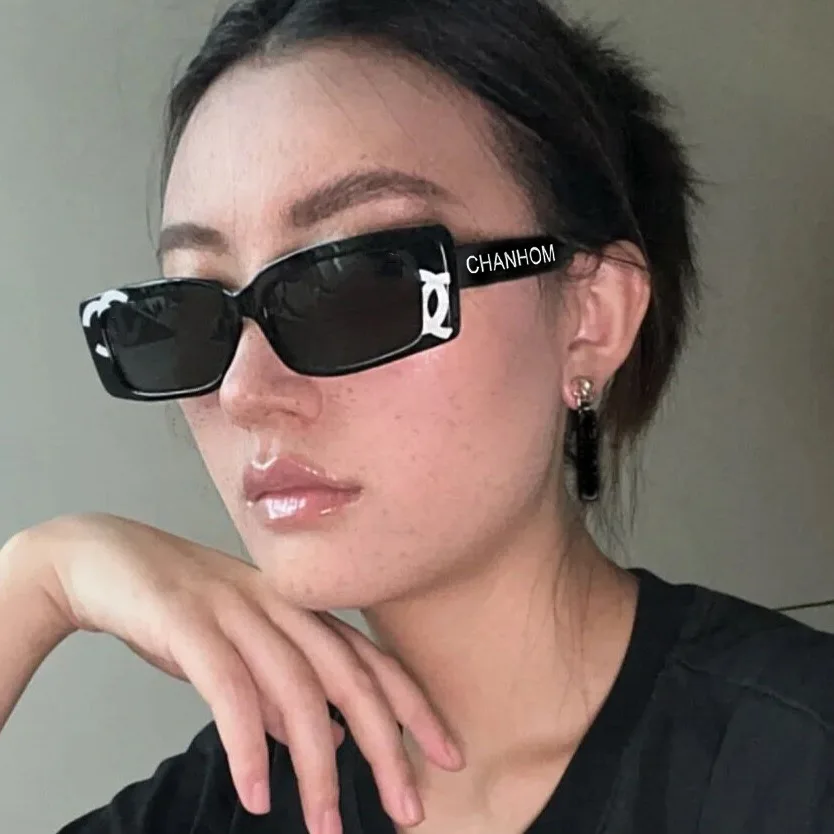 Printed letters small frame square sunglasses new retro sunglasses ladies Korean trend sunglasses fashion wear street shooting