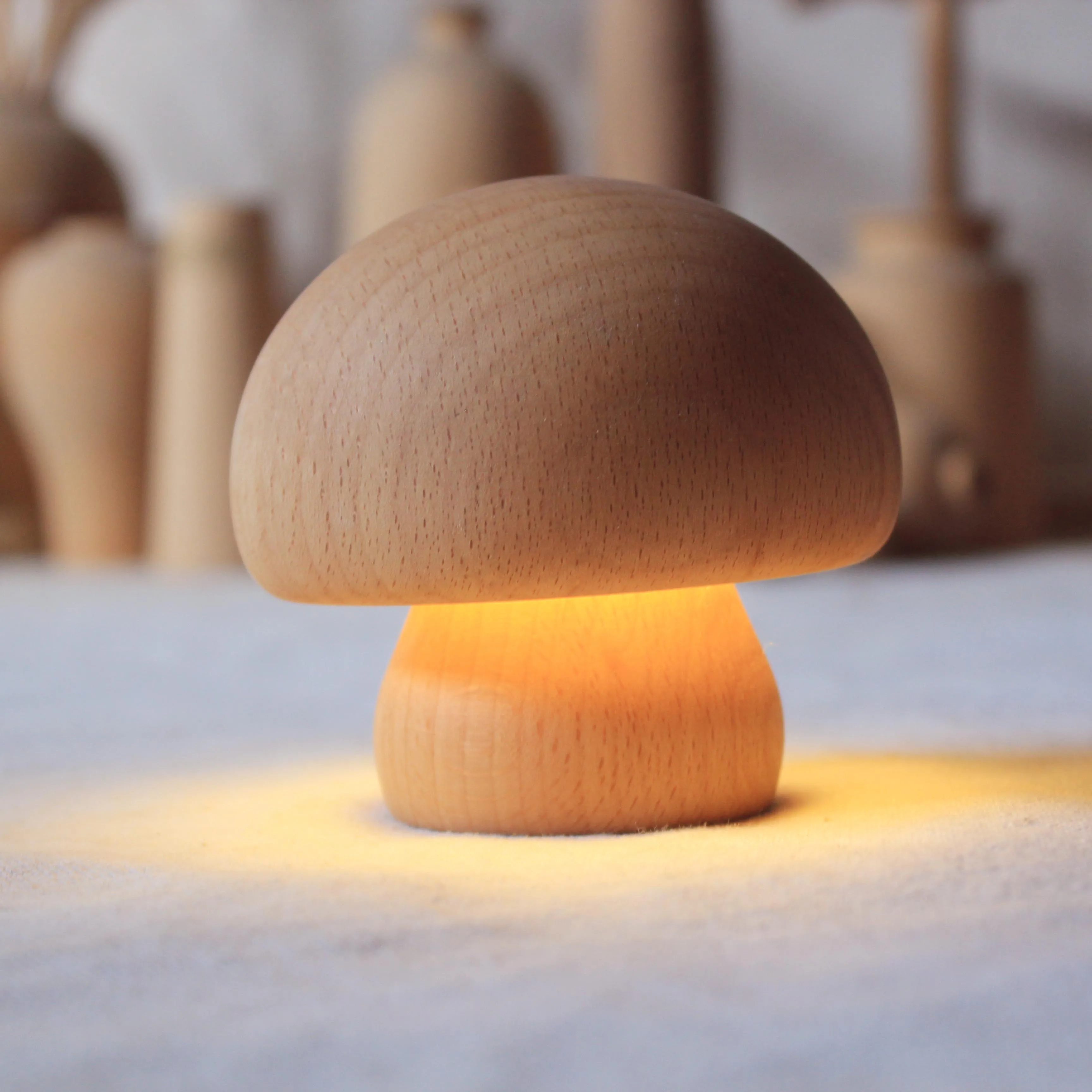 

Handmade solid wood mushroom modeling rechargeable nightlight