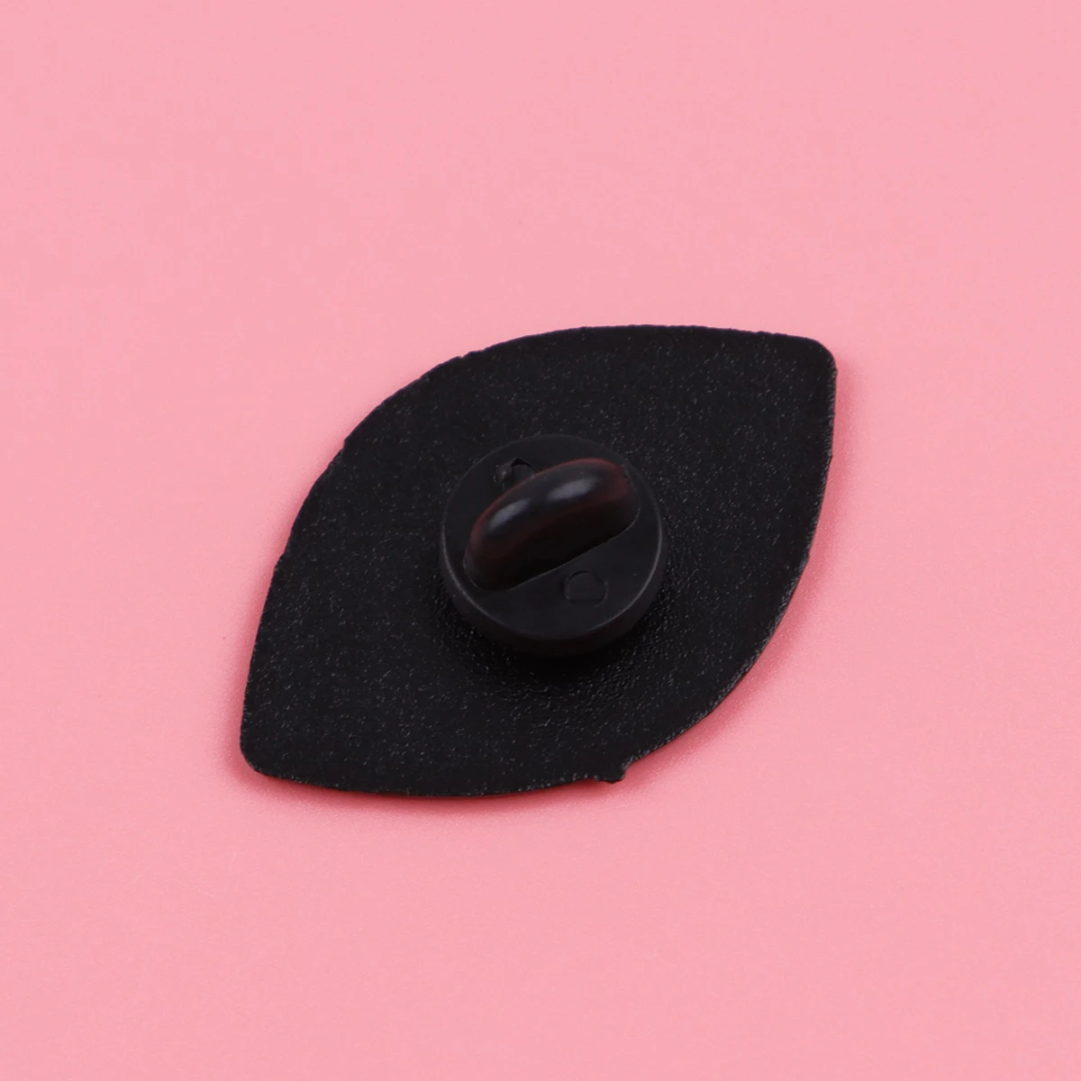 Emaille-Anstecknadel mit Buch 1984, Anstecknadel für Rucksäcke, Augen-Zitat-Broschen für Damen, Modeschmuck, Accessoires, Geschenk für Freunde – Detail 2