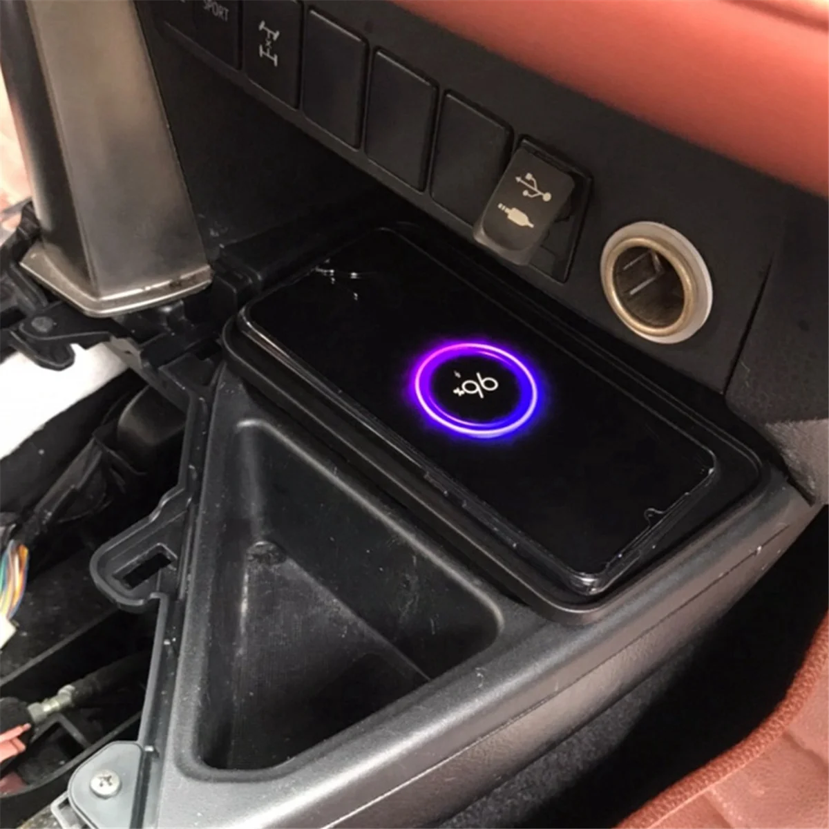 

A74F_Беспроводное автомобильное зарядное устройство для телефона, панель для быстрой зарядки телефона для Toyota RAV4 с левым рулем