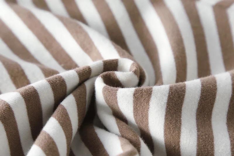 بدلة أطفال مخططة بأكمام طويلة، بدلة زحف مثلثة للربيع والخريف للبنين والبنات، بدلة عصرية من قطعة واحدة