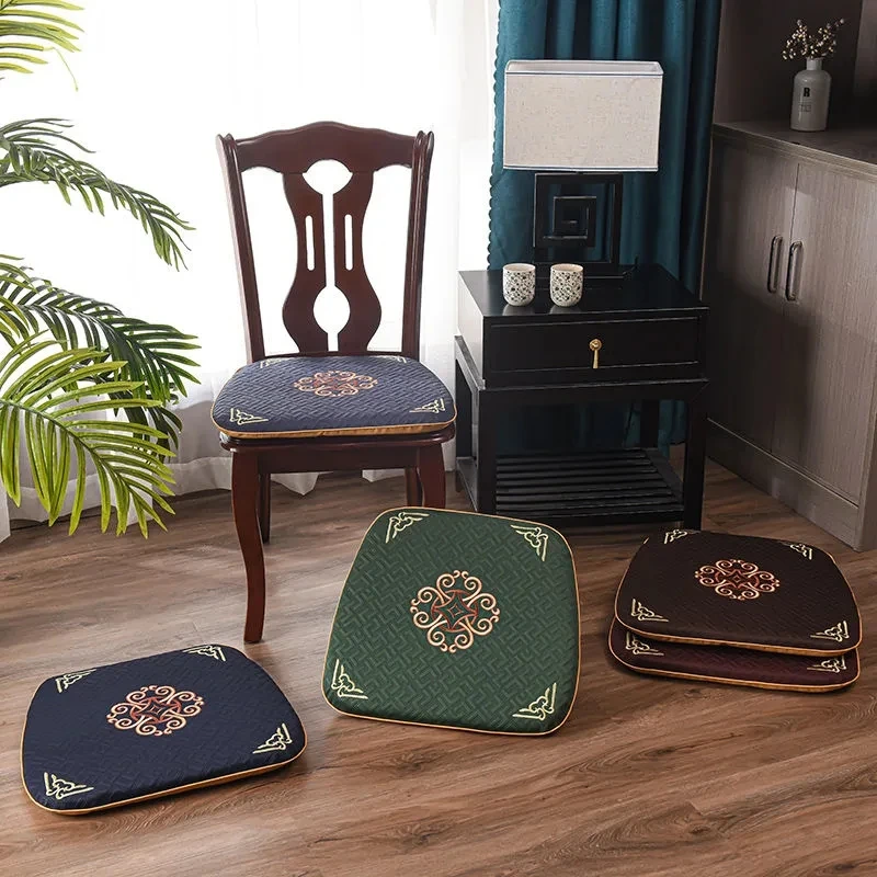 New High-end Chinese Household Dining Chair Cushion All-season Universal Anti-slip Thicken Horseshoe Shape Decoration Chair Mat