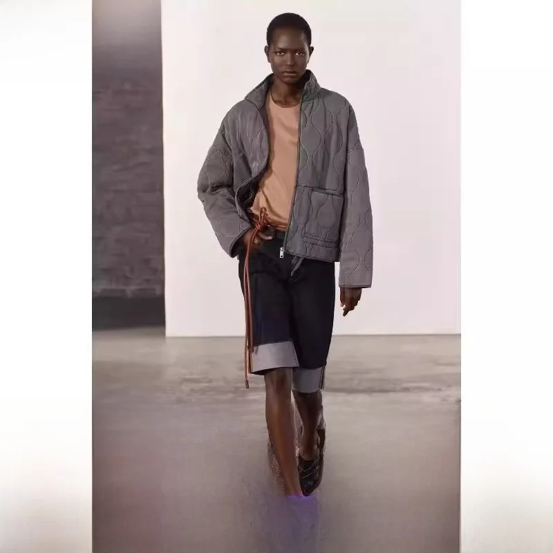 

Spring 2024 Women's Loose Cotton Jaet ket Sle New Arrival Comfortable Long Sve Zipper Closure Casual Outerwear