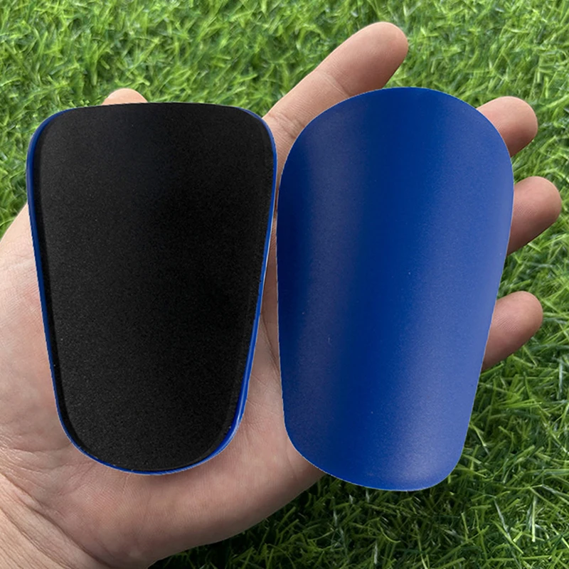 Plastic Soccer Shin Pads para crianças e adultos, guarda de futebol, protetor de perna, protetor de canela respirável, 1 par