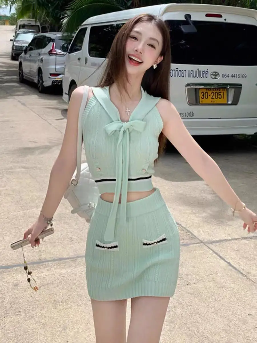 

Sweet Hot Girl Green Knitted Suit Women's Summer V-neck Lace-up Sleeveless Vest High Waisted Mini Skirt Fashion Two-piece Set