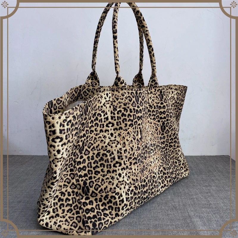 japanese-and-korean-leopard-print-embroidered-canvas-bag-men's-and-women's-leisure-shopping-bag-tote-bag