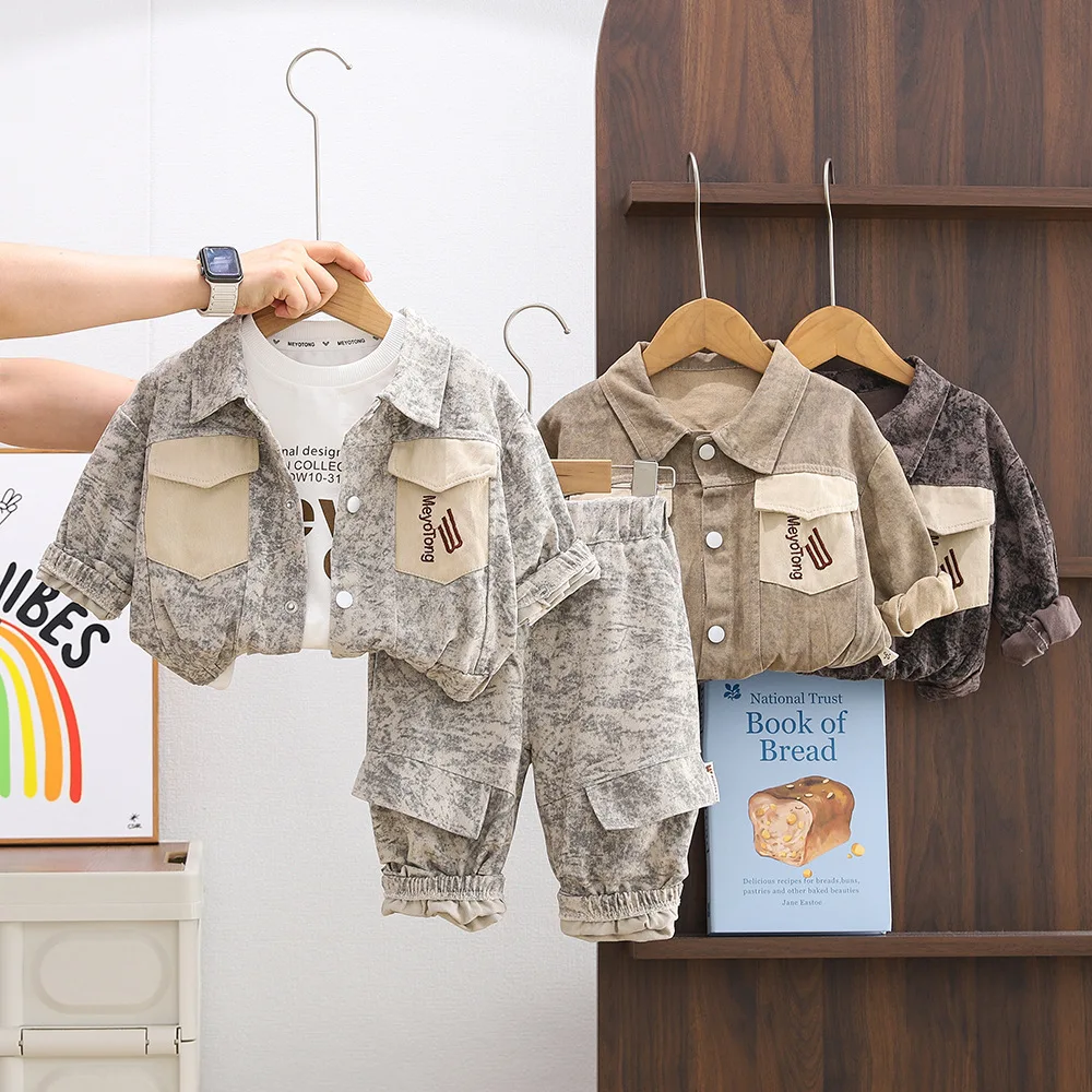 

Красивый комплект одежды для маленьких мальчиков, весенне-осеннее хлопковое детское пальто + футболка + брюки, костюм из 3 предметов, повседневная детская одежда для детей 1-5 лет